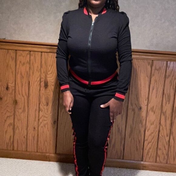 Jogger set - Picture 2 of 2